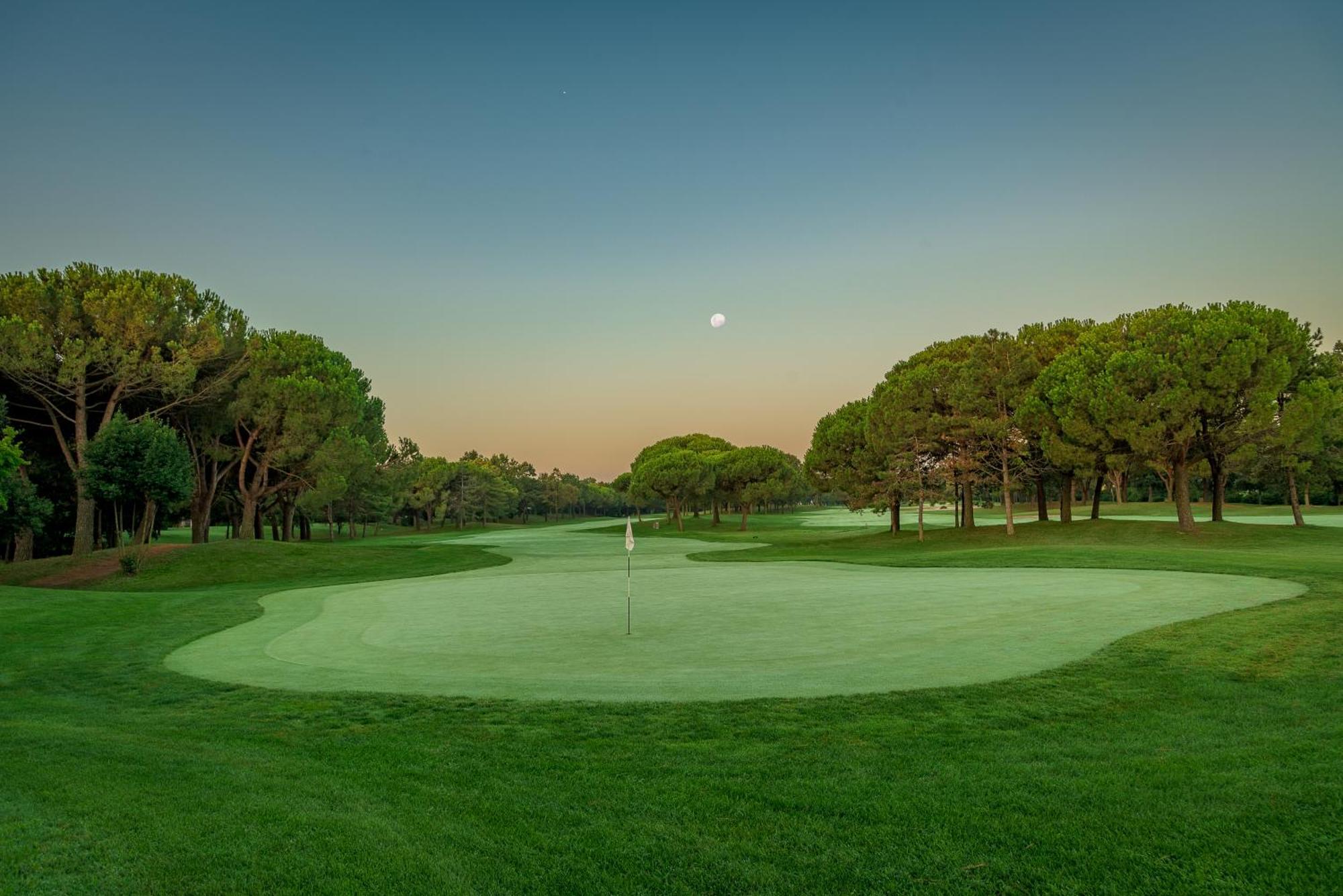 Hotel Golf Inn Lignano Sabbiadoro Exterior photo