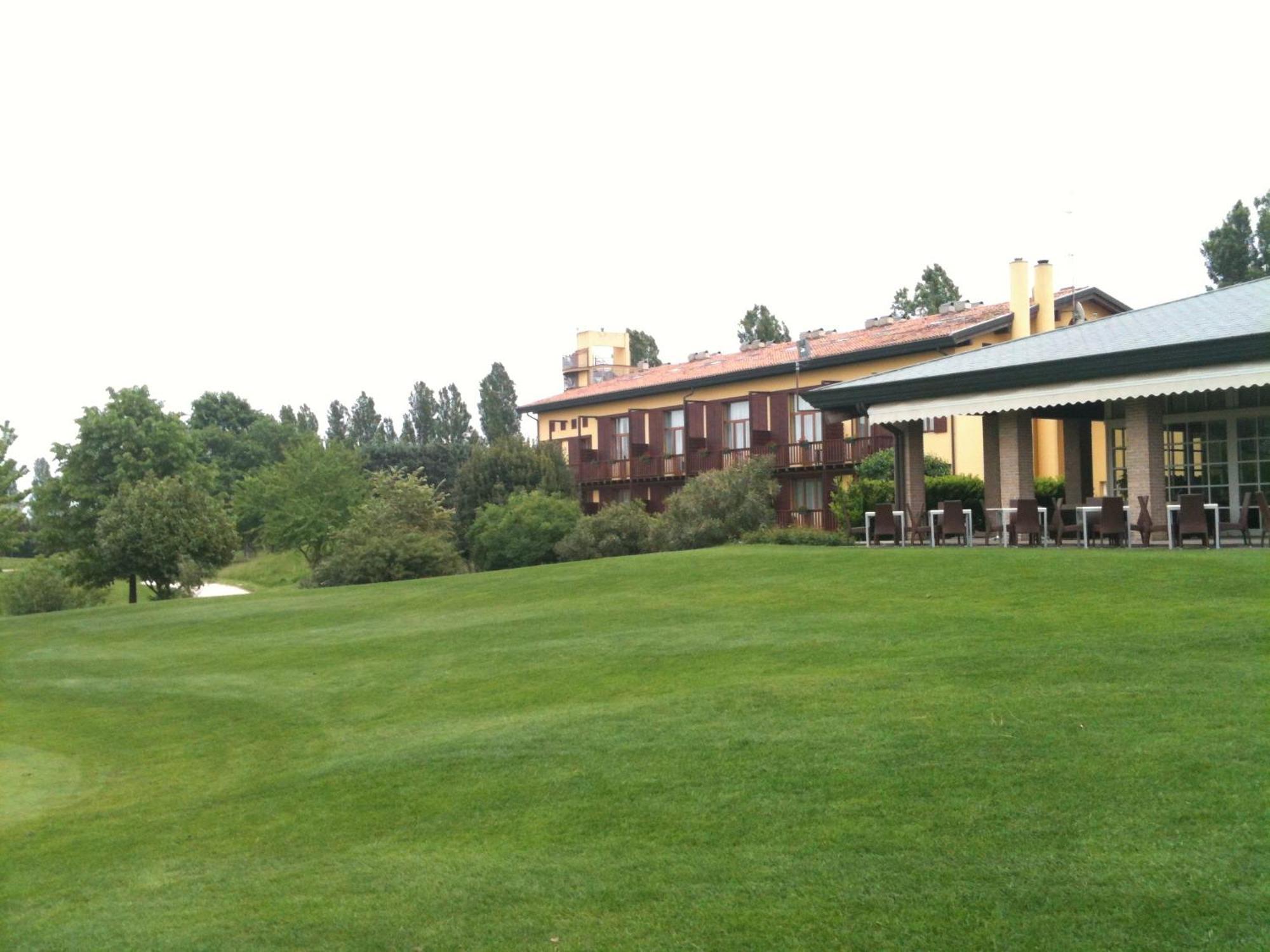 Hotel Golf Inn Lignano Sabbiadoro Exterior photo