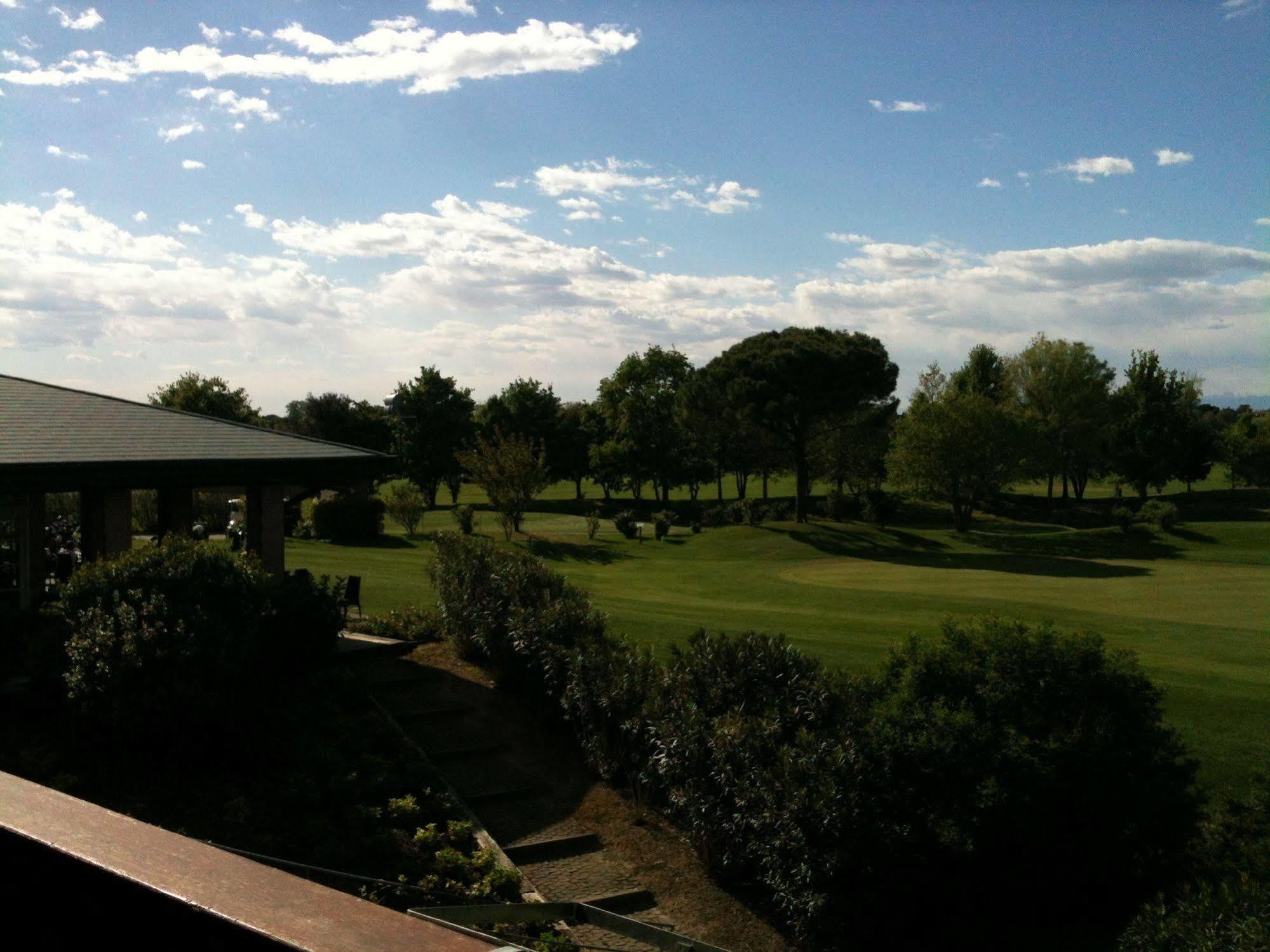 Hotel Golf Inn Lignano Sabbiadoro Exterior photo